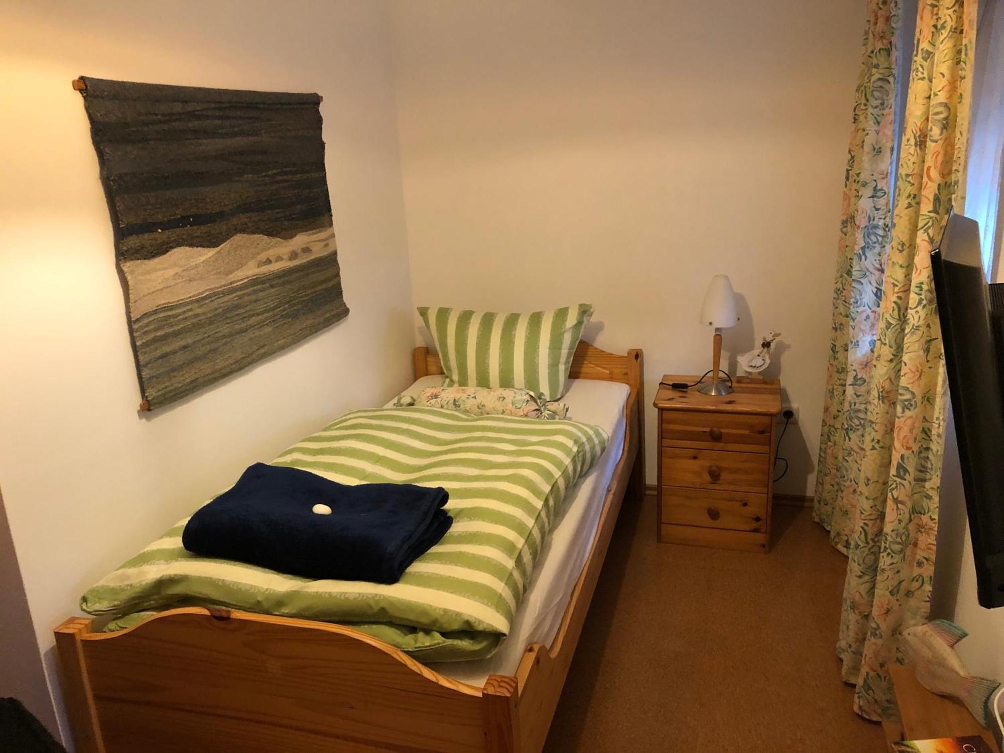 Schoene Ferienwohnung In Bahnhofsnaehe Fuer Urlaub, Studium Oder Arbeit Deggendorf Exterior foto