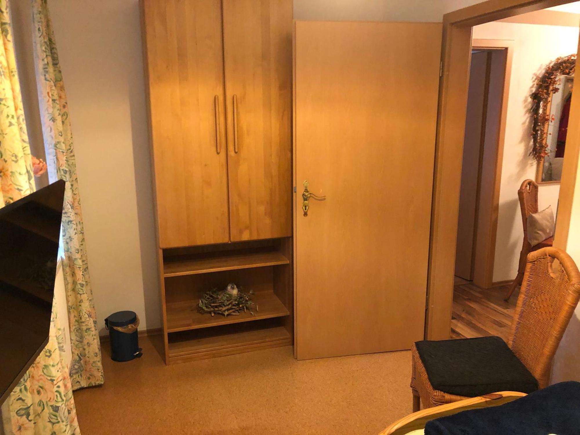 Schoene Ferienwohnung In Bahnhofsnaehe Fuer Urlaub, Studium Oder Arbeit Deggendorf Exterior foto