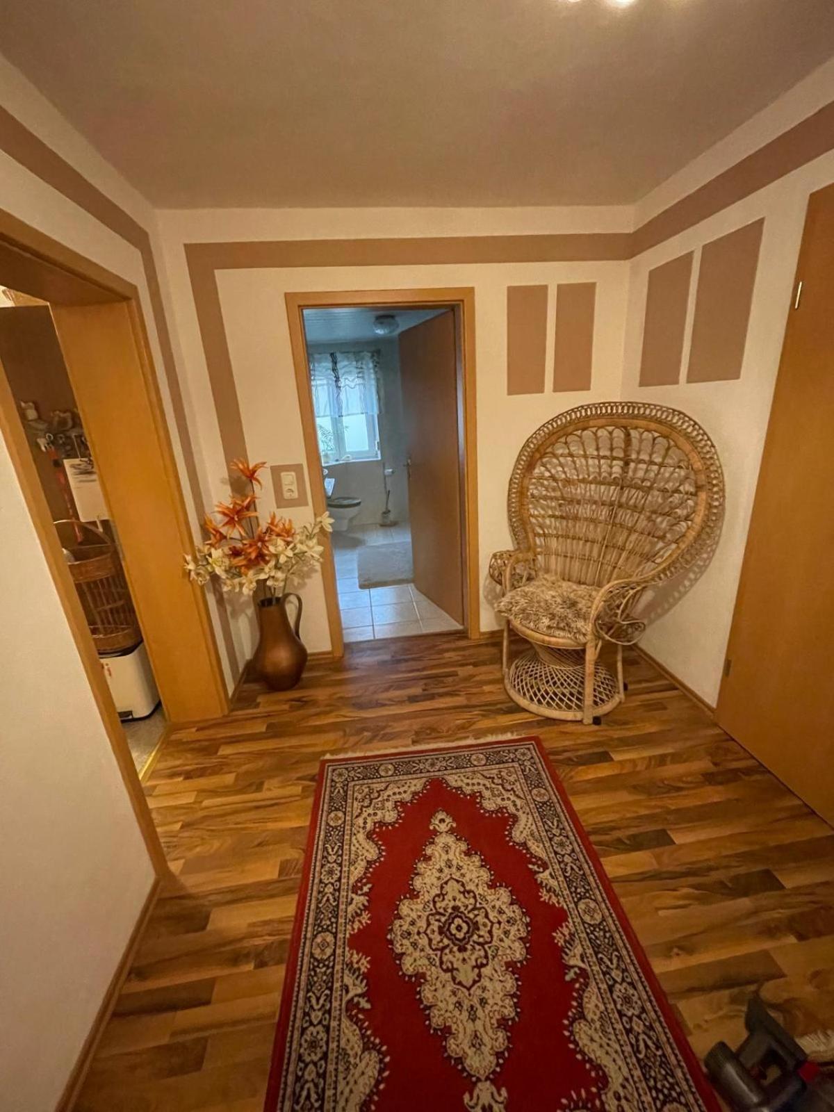 Schoene Ferienwohnung In Bahnhofsnaehe Fuer Urlaub, Studium Oder Arbeit Deggendorf Exterior foto
